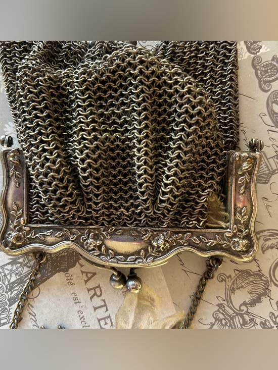 Antique Vintage German Silver Mesh Evening Bag with ornate Repoussé frame - Picture 2 of 6